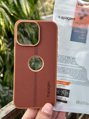 iPhone "15 Pro Max" Spigen Premium Woven Stitched Case - Brown