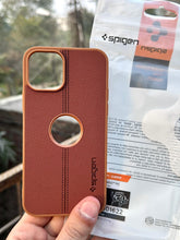 iPhone "11 Pro" Spigen Premium Woven Stitched Case - Brown