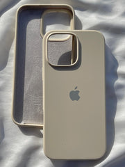 iPhone "16 Pro Max" Silicone Case "Warm Gray"