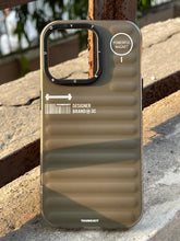 iPhone "14 Pro" YoungKit True Color Case - Green