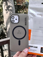iPhone "12/12 Pro" Premium Spigen SYNDEE "MagSafe" Case - Black
