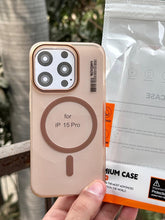 iPhone "15 Pro" Premium Spigen SYNDEE "MagSafe" Case - Gold
