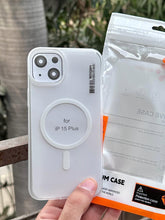 iPhone "15 Plus" Premium Spigen SYNDEE "MagSafe" Case - White