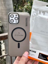 iPhone "12 Pro Max" Premium Spigen SYNDEE "MagSafe" Case - Black