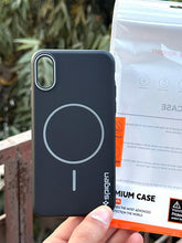 iPhone "XS Max" Spigen Premium Ultra Slim MagSafe Case - Black