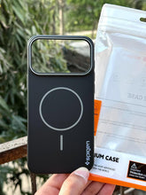 iPhone "17 Pro Max" Spigen Premium Ultra Slim MagSafe Case - Black