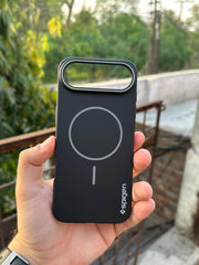 iPhone "AIR" Spigen Premium Ultra Slim MagSafe Case - Black