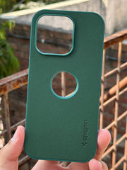 iPhone "16 Pro" Spigen Rugged Texture "LOGO-CUT" Case - Green
