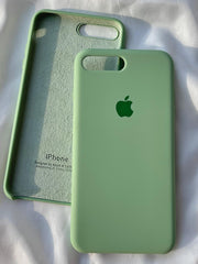 iPhone "7/8 Plus" Silicone Case "Parrot Green"