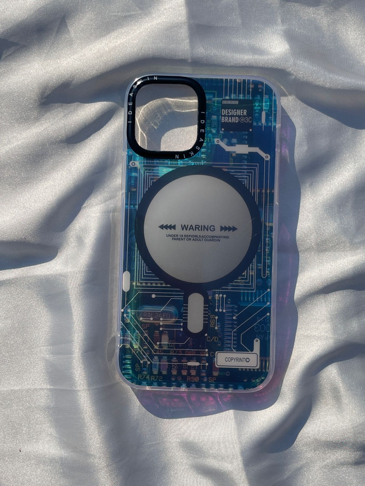 iPhone "12/12 Pro" Translucent Circuit Case