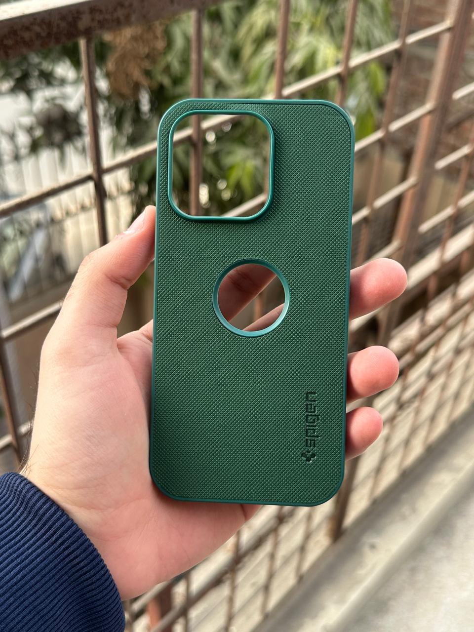 iPhone "16 Pro" Spigen Rugged Texture "LOGO-CUT" Case - Green