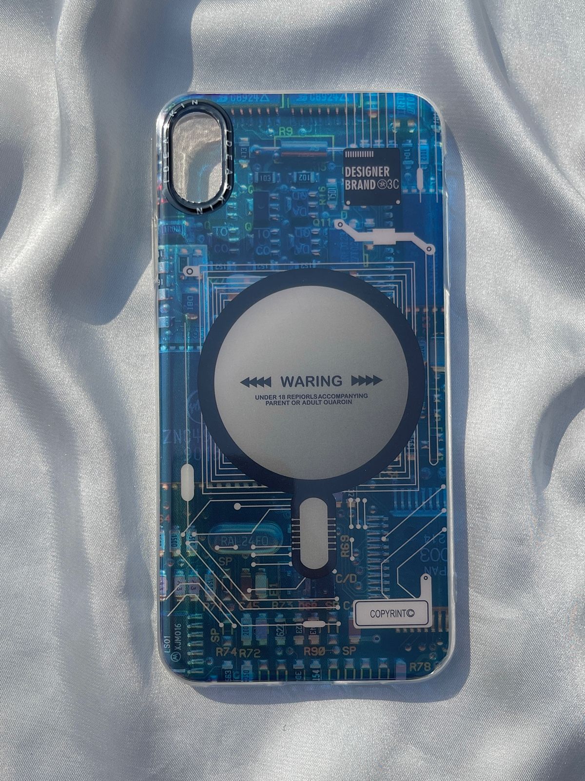 iPhone "XS Max" Translucent Circuit Case