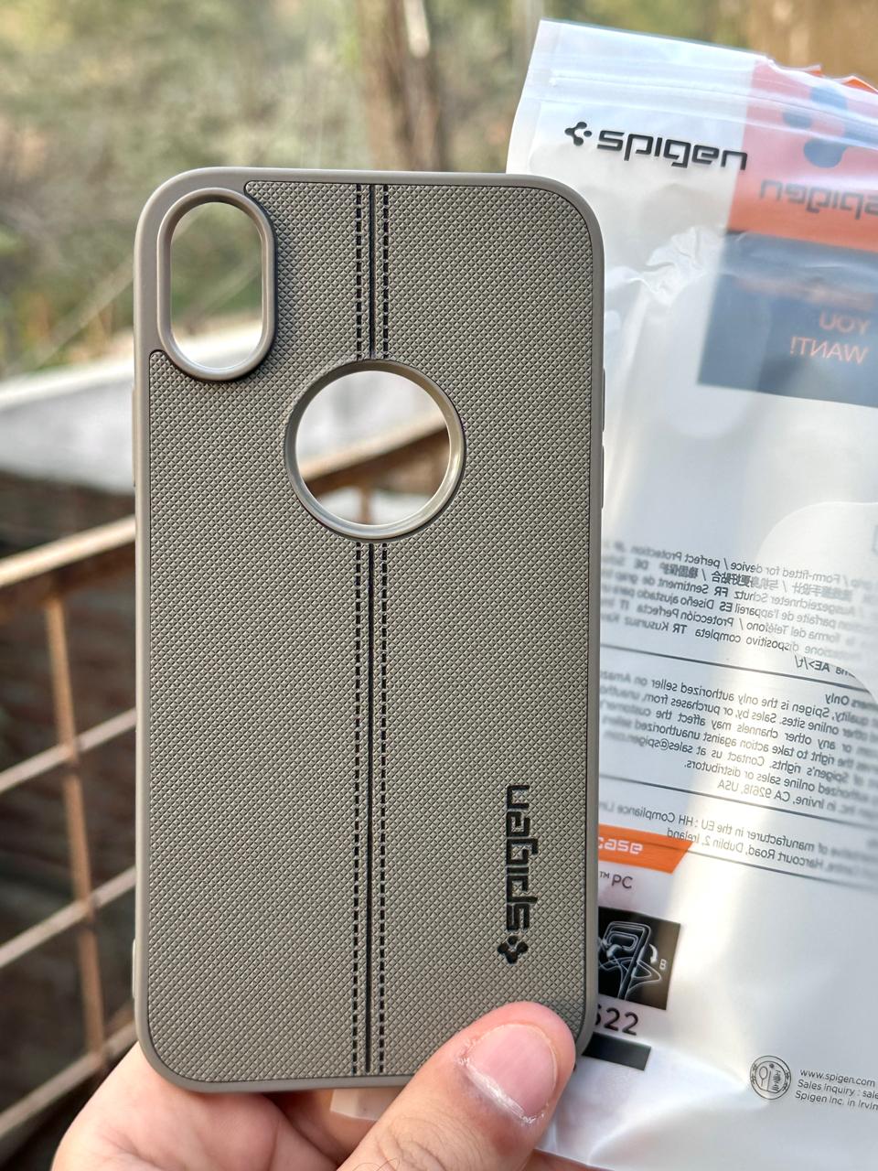 iPhone "XR" Spigen Premium Woven Stitched Case - Gray