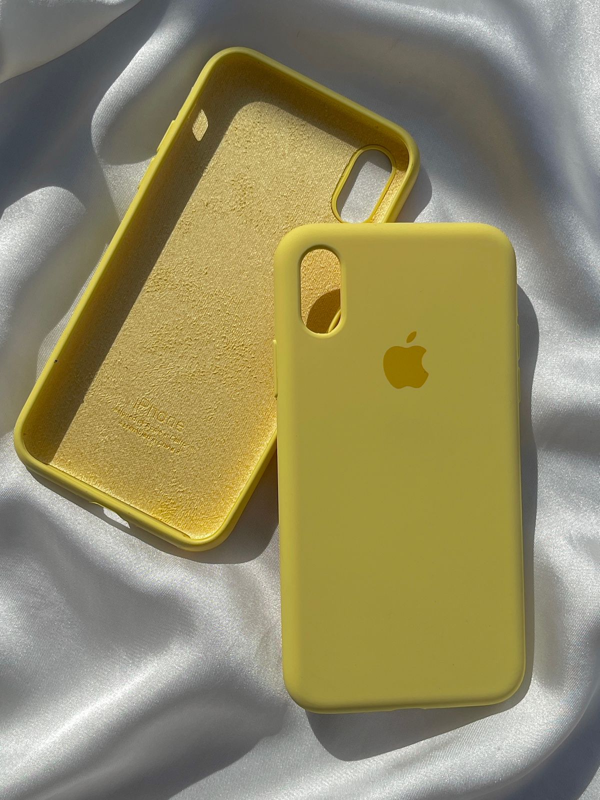 iPhone "X/XS" Silicone Case "Blazing Yellow"