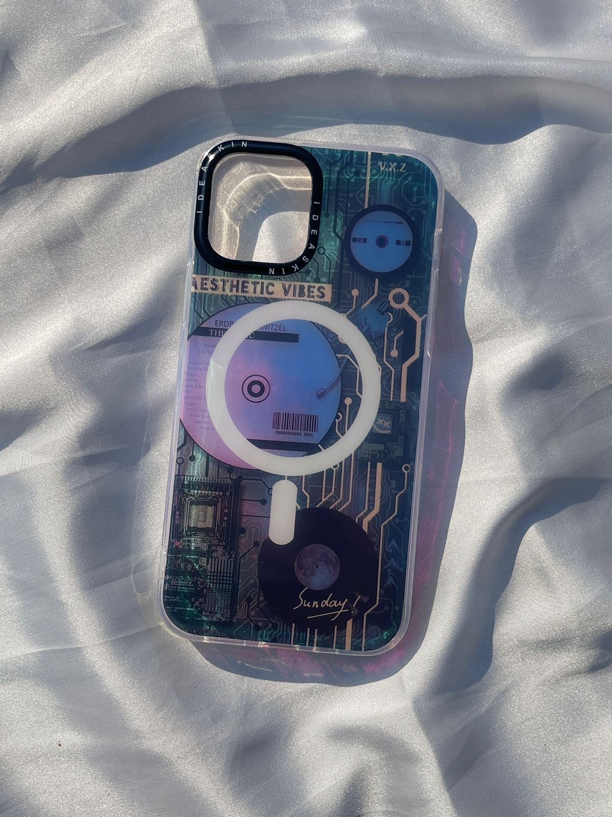 iPhone "12/12 Pro" Translucent Circuit Case