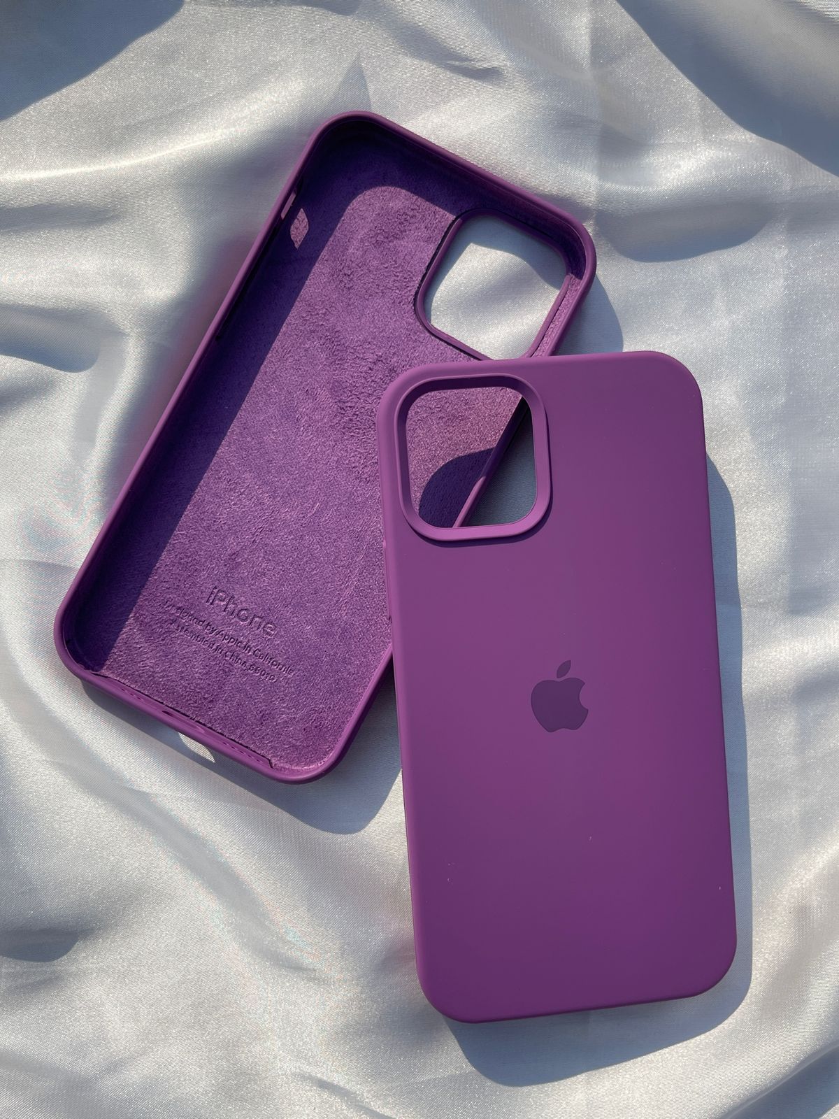 iPhone "12/12 Pro" Silicone Case "Purple"