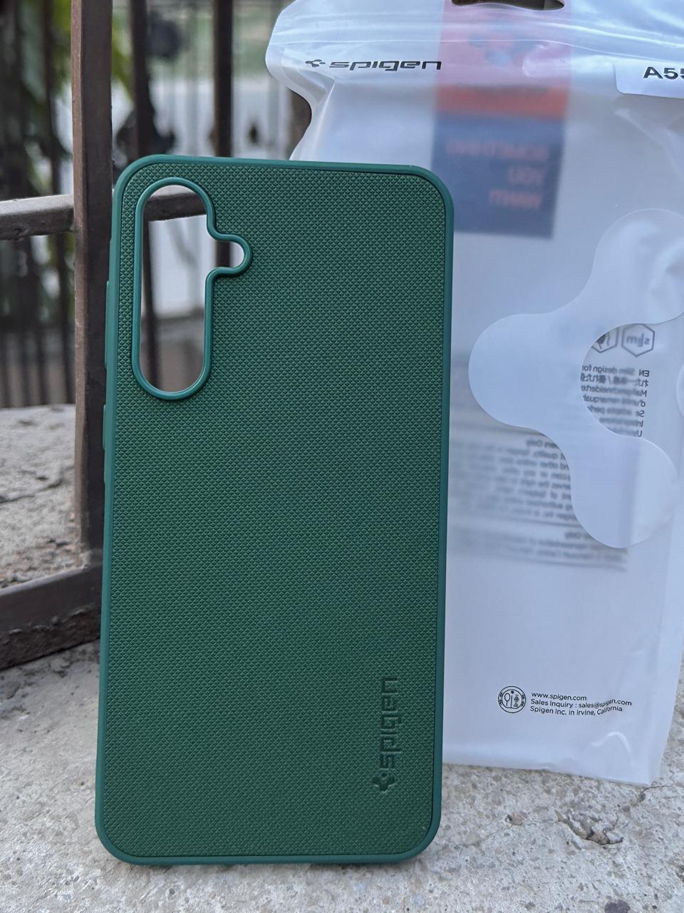Samsung Galaxy "A55" Spigen Rugged Texture Case - Green