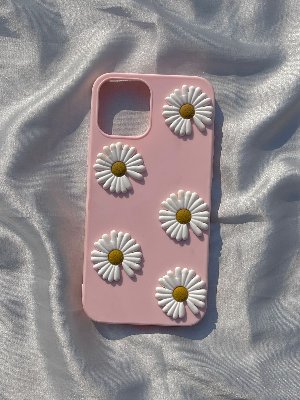 iPhone "12/12 Pro" Silicone Case Edition "Flower Back"