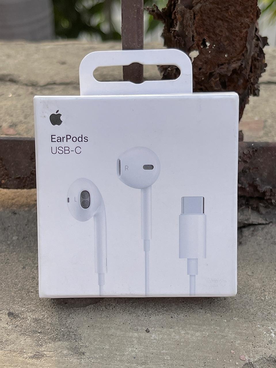 Apple "EarPods" (USB-C)