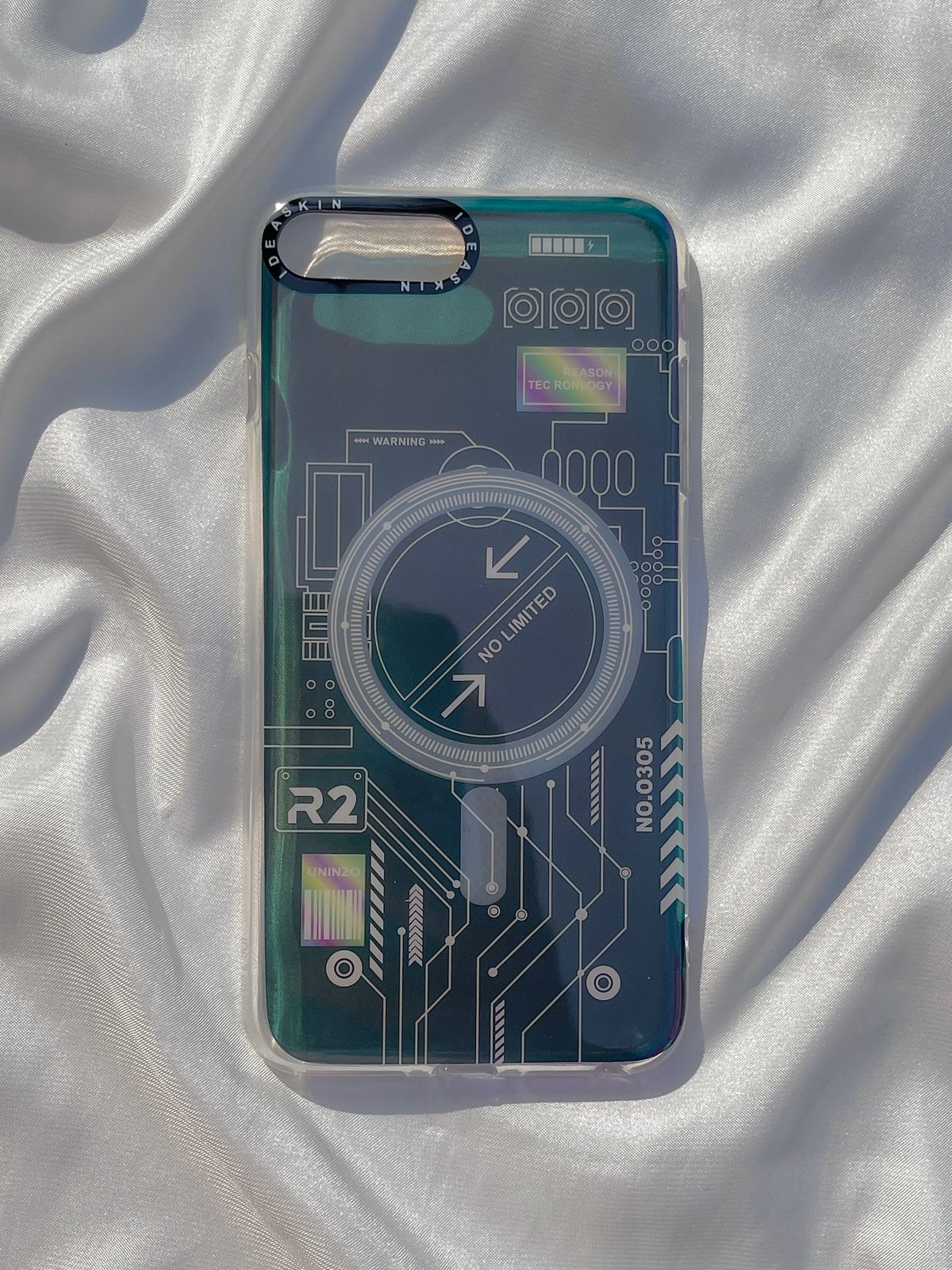 iPhone "7/8 Plus" Translucent Circuit Case