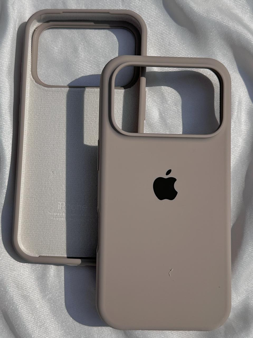 iPhone "17 Pro" Silicone Case "Titanium Gray"