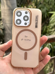 iPhone "15 Pro" Premium Spigen SYNDEE "MagSafe" Case - Gold