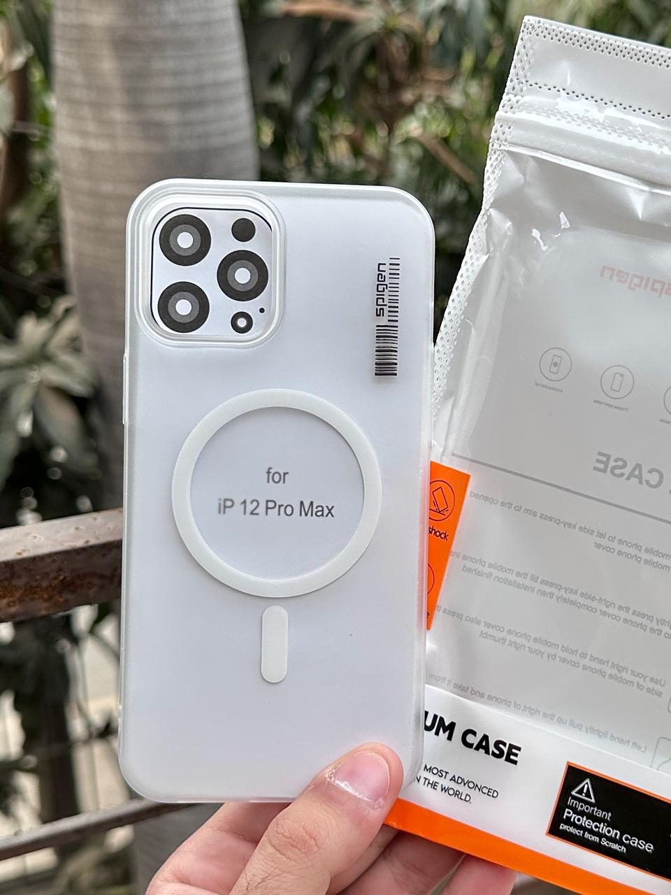 iPhone "12 Pro Max" Premium Spigen SYNDEE "MagSafe" Case - White