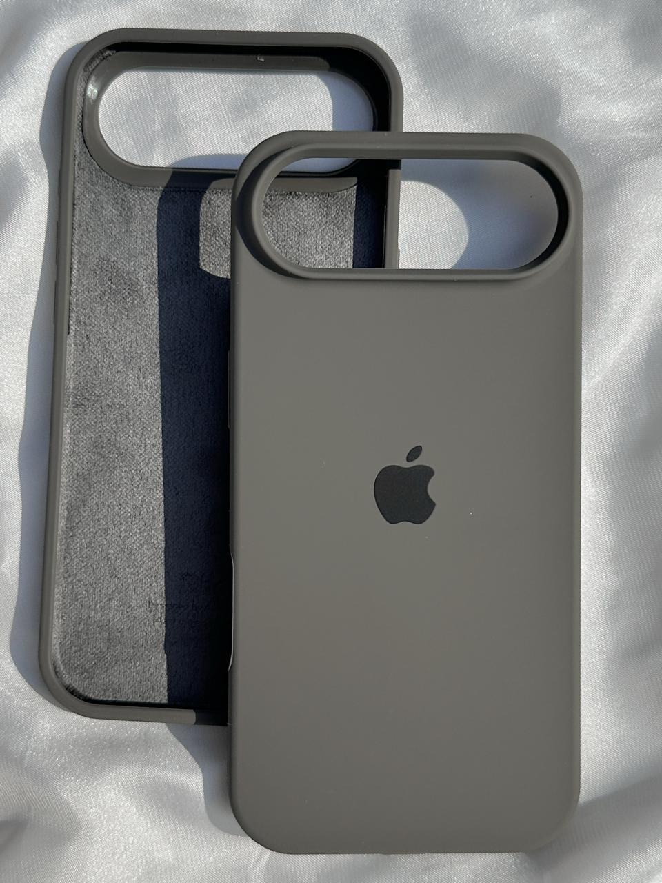 iPhone "AIR" Silicone Case "Titanium Gray"