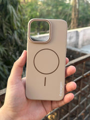 iPhone "15 Pro Max" Spigen Premium Ultra Slim MagSafe Case - Gold