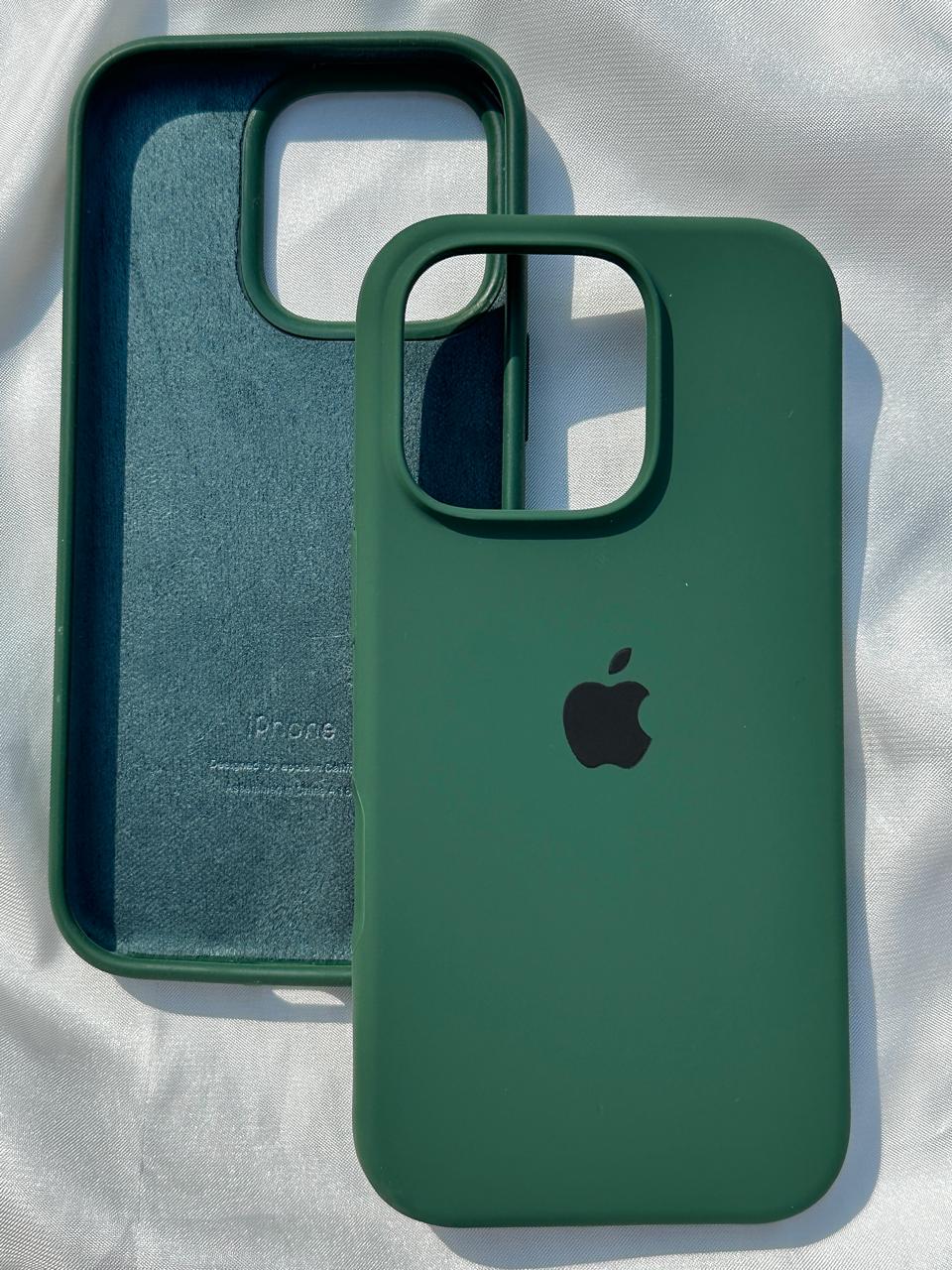 iPhone "16 Pro" Silicone Case "Forest Green"