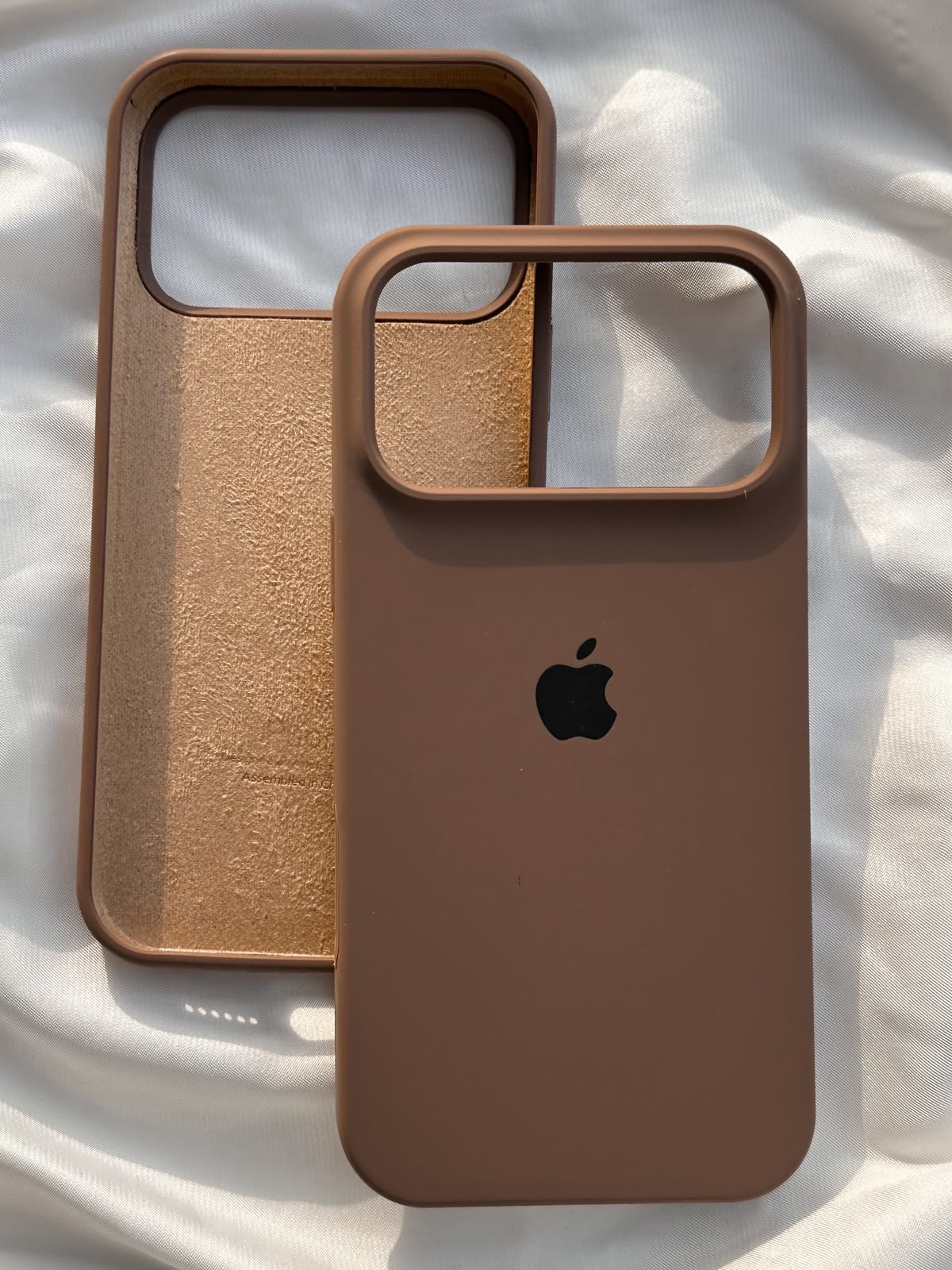 iPhone "17 Pro Max" Silicone Case "Coffee"