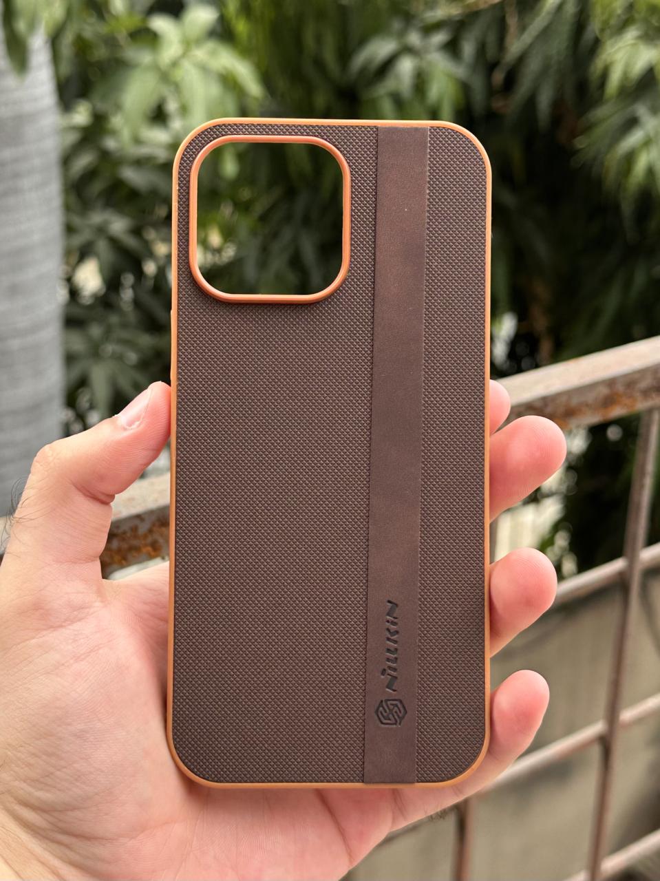 iPhone "16 Pro Max" Premium NILKIN Leather Stripe Case - Bronze