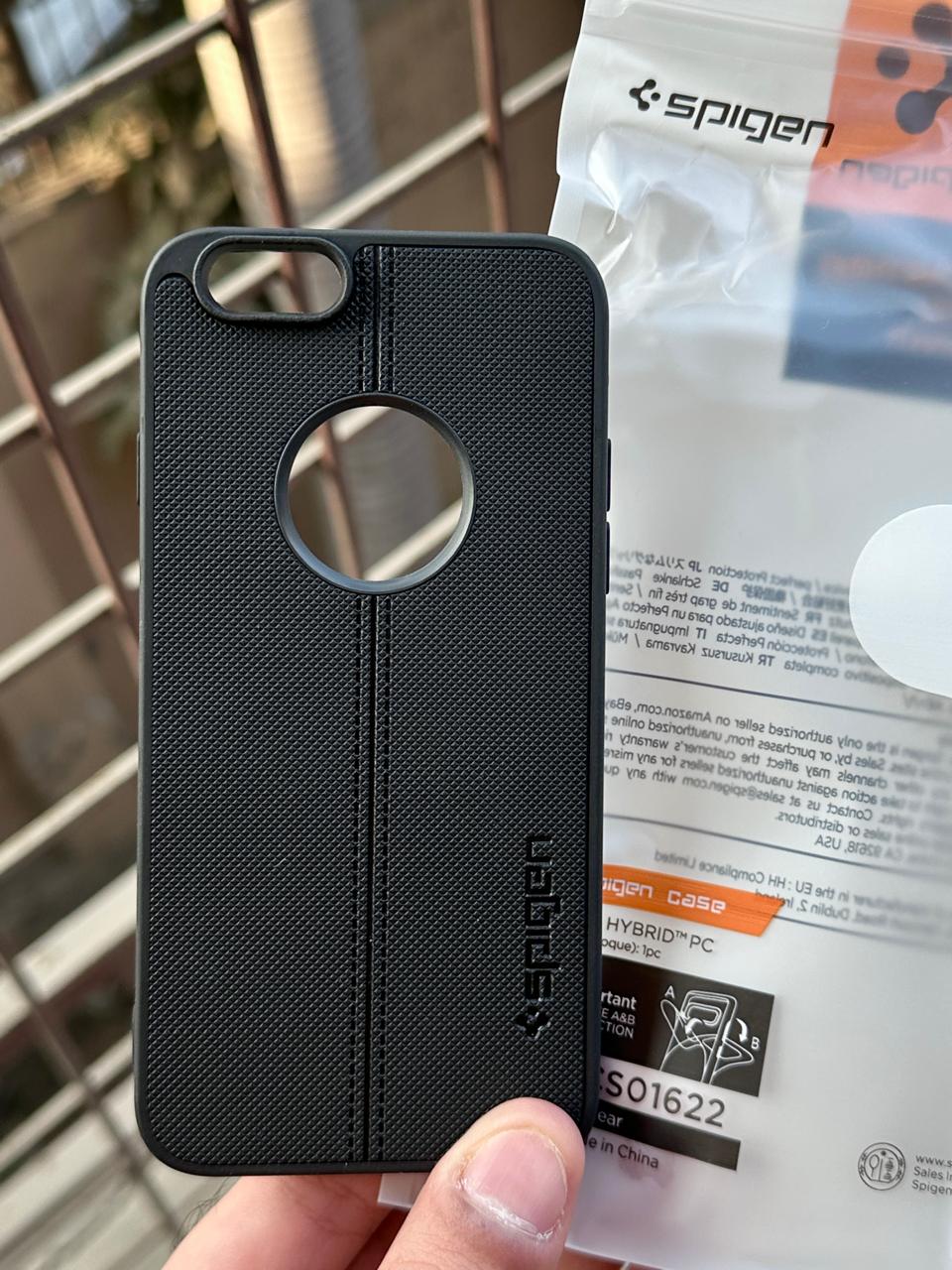 iPhone "6/6s" Spigen Premium Woven Stitched Case - Black