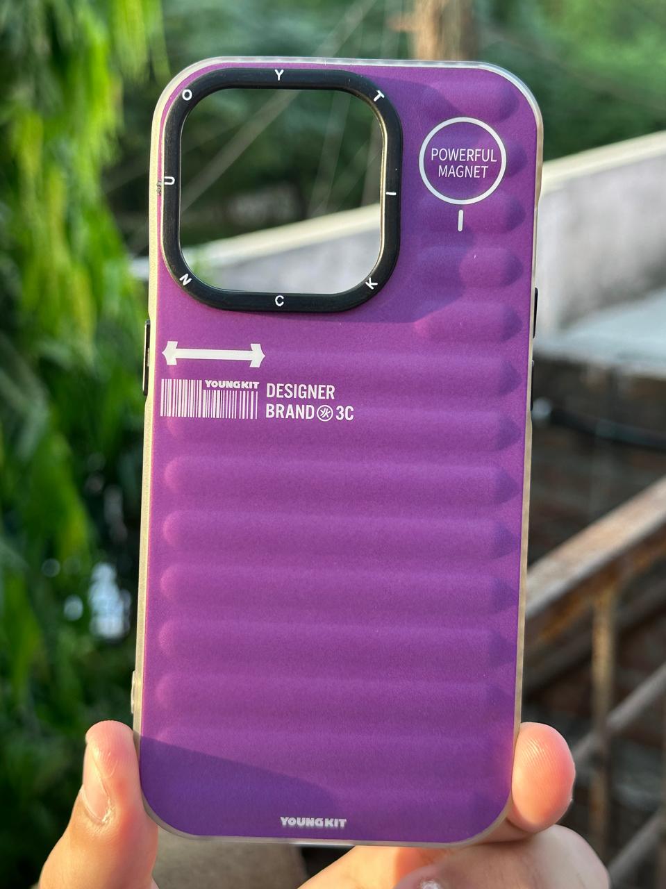 iPhone "15 Pro" YoungKit True Color Case - Purple