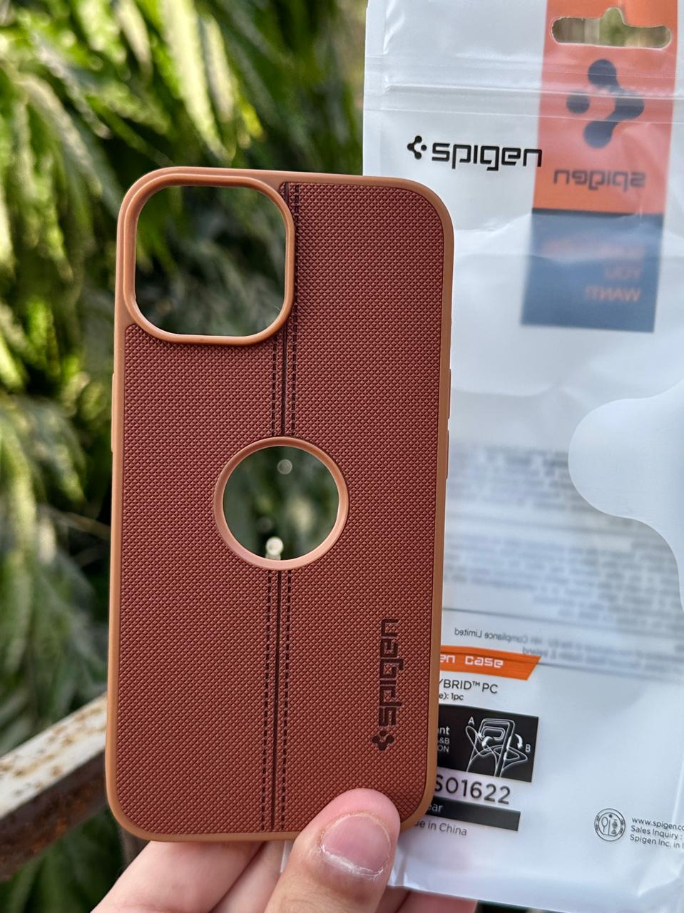 iPhone "15" Spigen Premium Woven Stitched Case - Brown