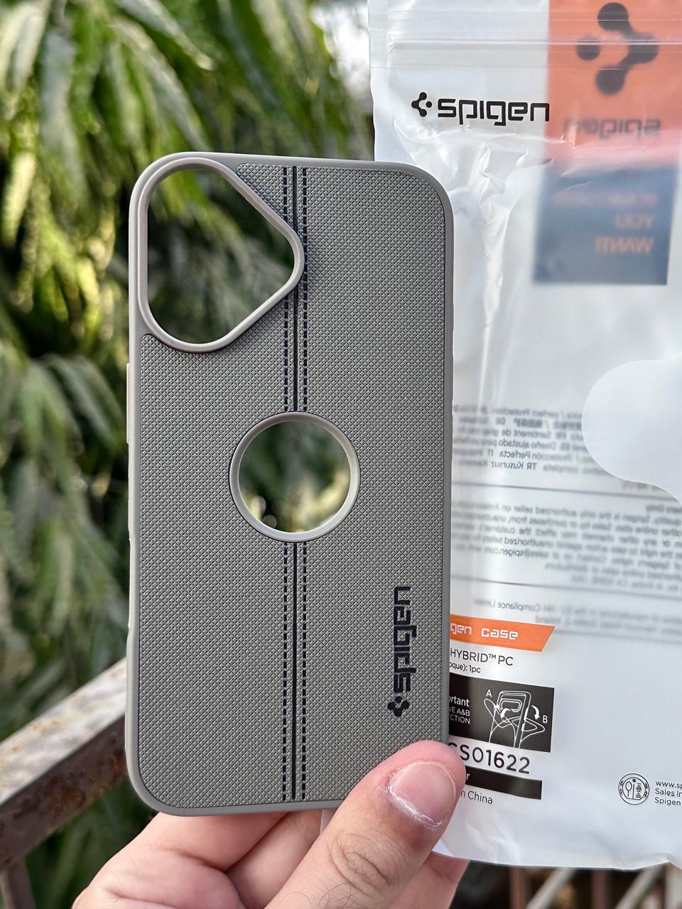 iPhone "16" Spigen Premium Woven Stitched Case - Gray