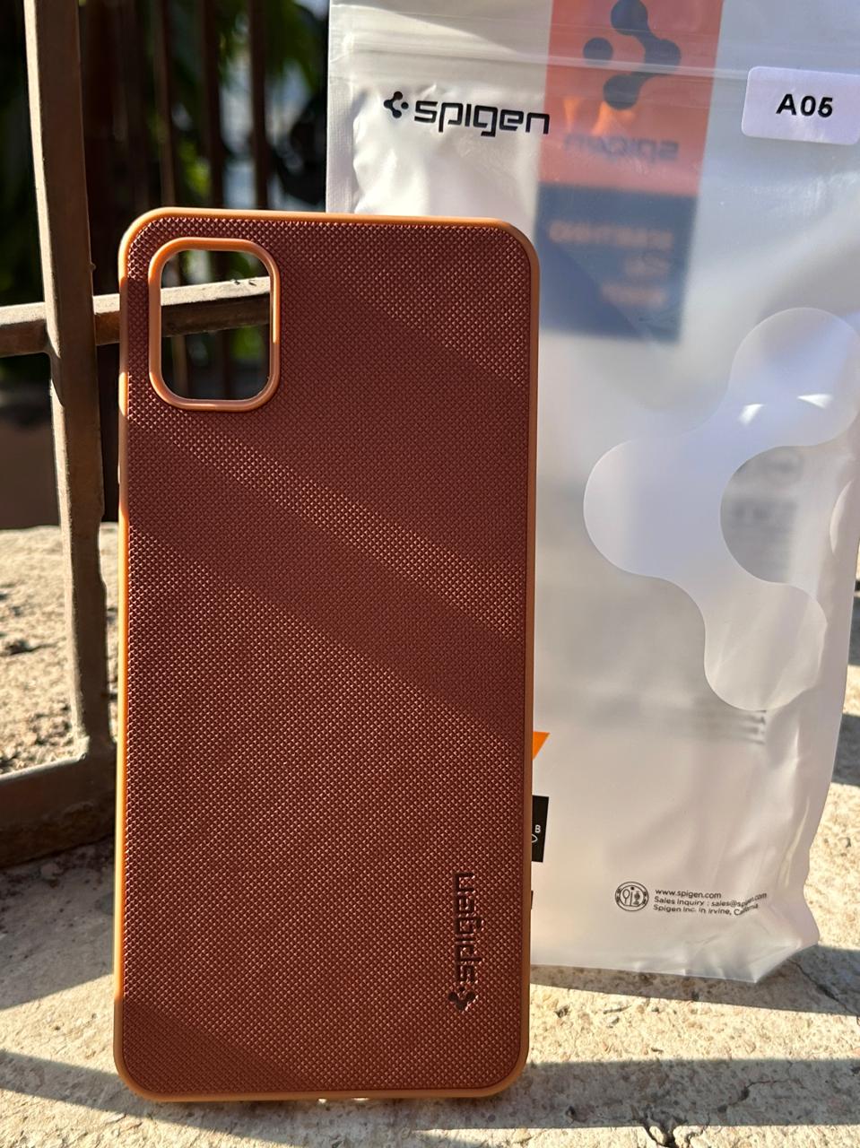 Samsung Galaxy "A05" Spigen Rugged Texture Case - Brown