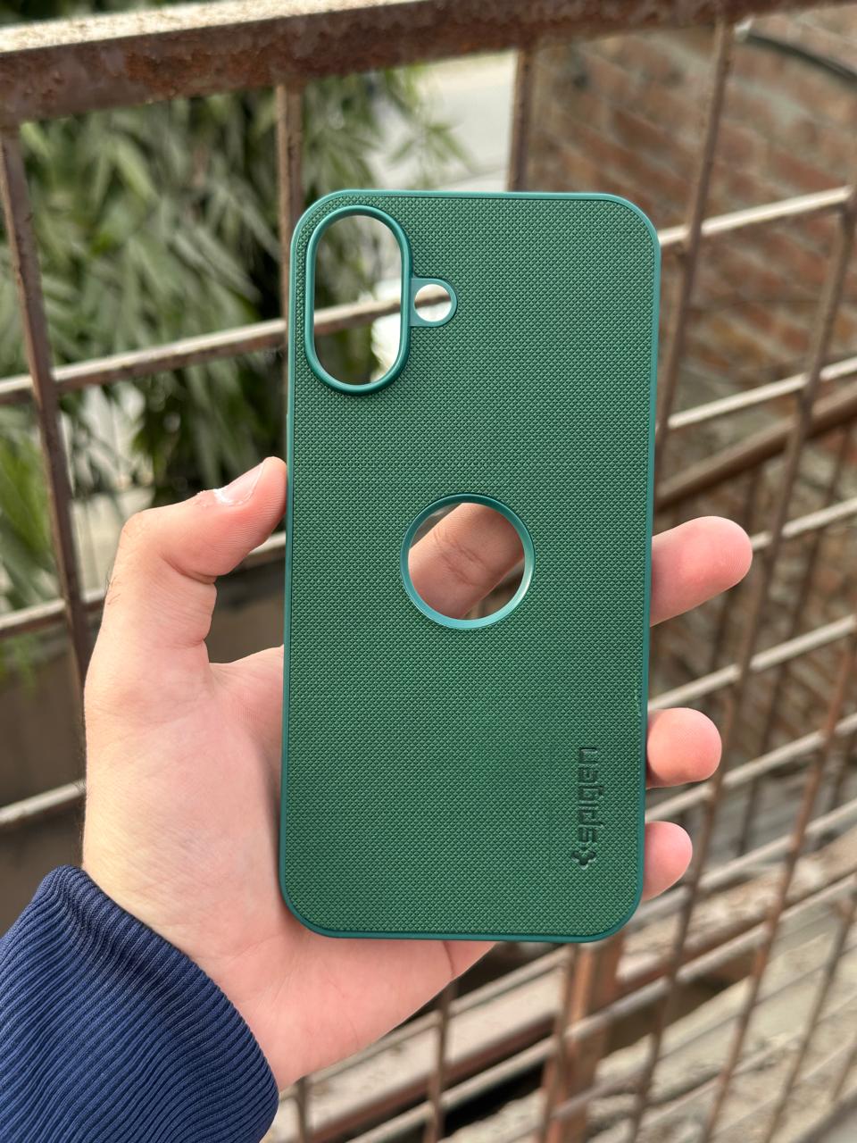 iPhone "16" Spigen Rugged Texture "LOGO-CUT" Case - Green