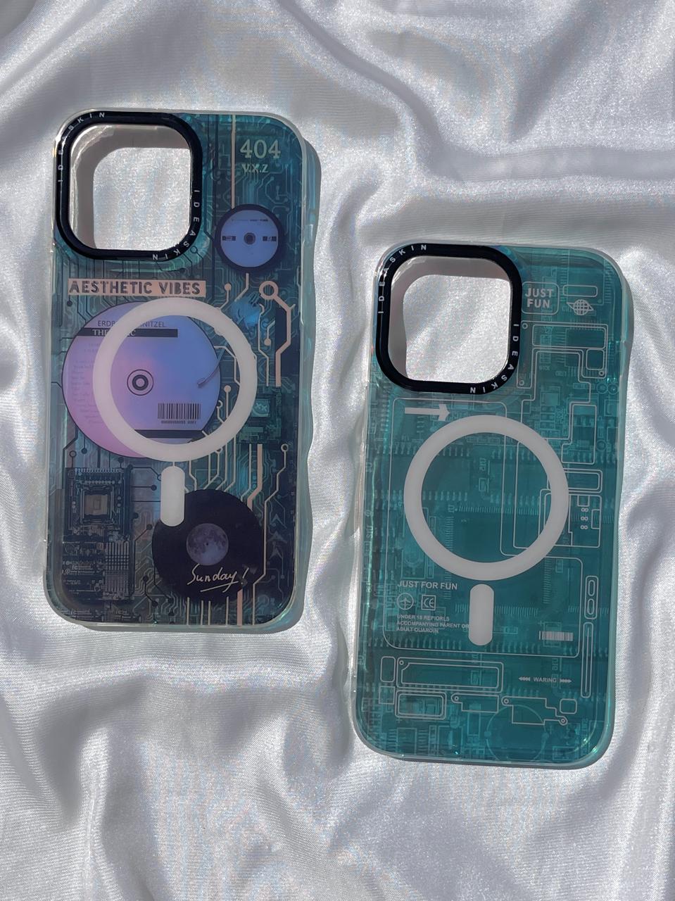 iPhone "14 Pro Max" Translucent Circuit Case